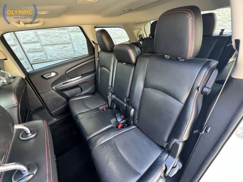 Used 2019 Dodge Journey GT AWD/4WD image 40
