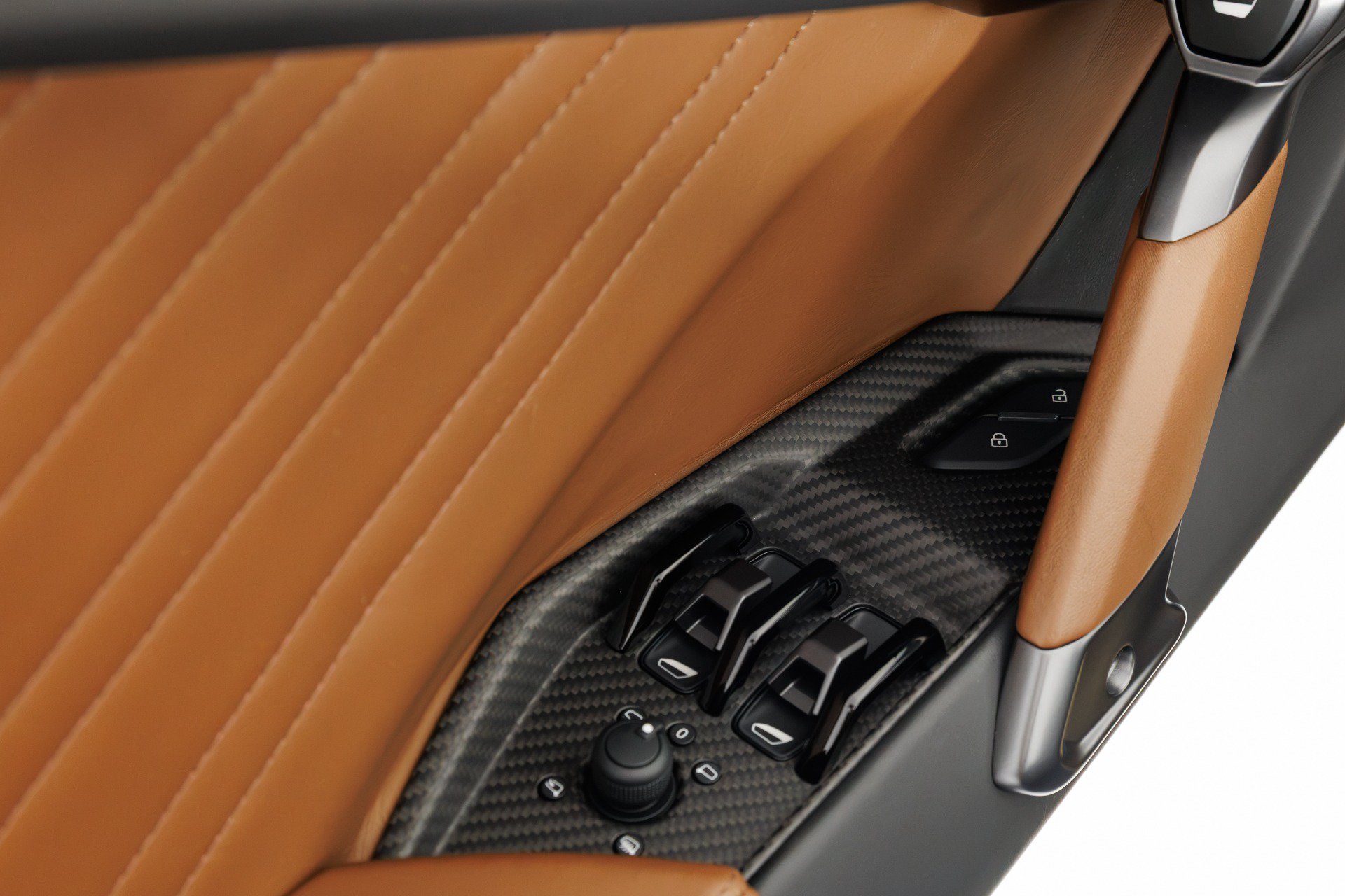 Used 2024 Lamborghini Revuelto AWD/4WD image 36