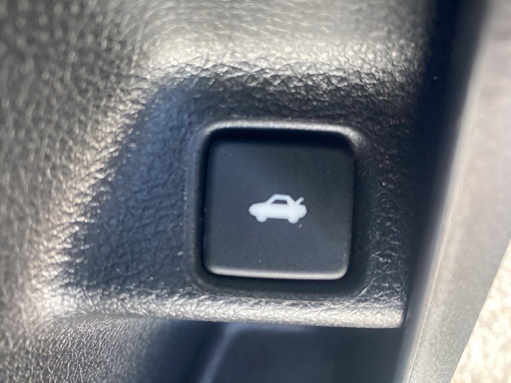 Used 2018 Honda Civic LX image 11