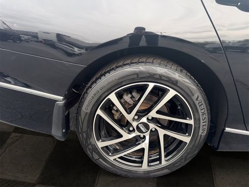 Used 2022 Honda Accord EX-L image 8