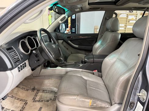 Used 2004 Toyota 4Runner Limited AWD/4WD image 8