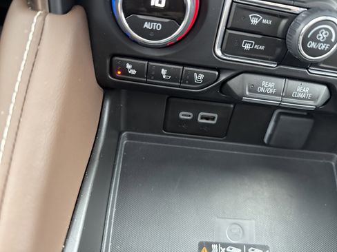 Used 2024 Chevrolet Tahoe High Country image 30