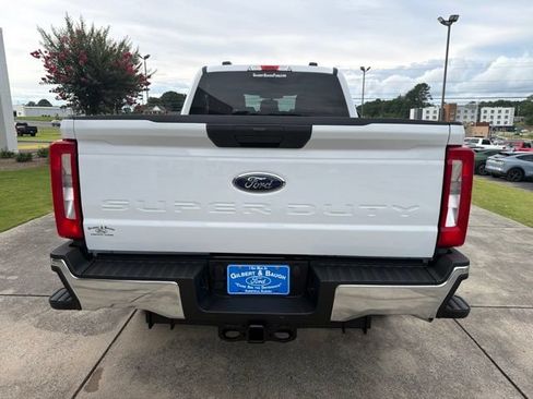 Used 2025 Ford F250 XLT AWD/4WD image 6