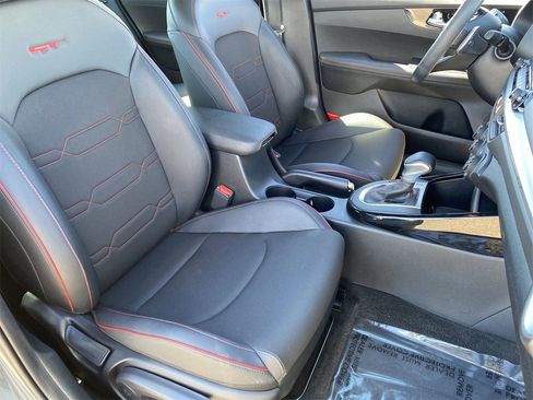Certified 2020 Kia Forte GT image 10