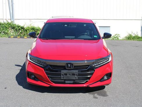 Used 2022 Honda Accord Sport image 3