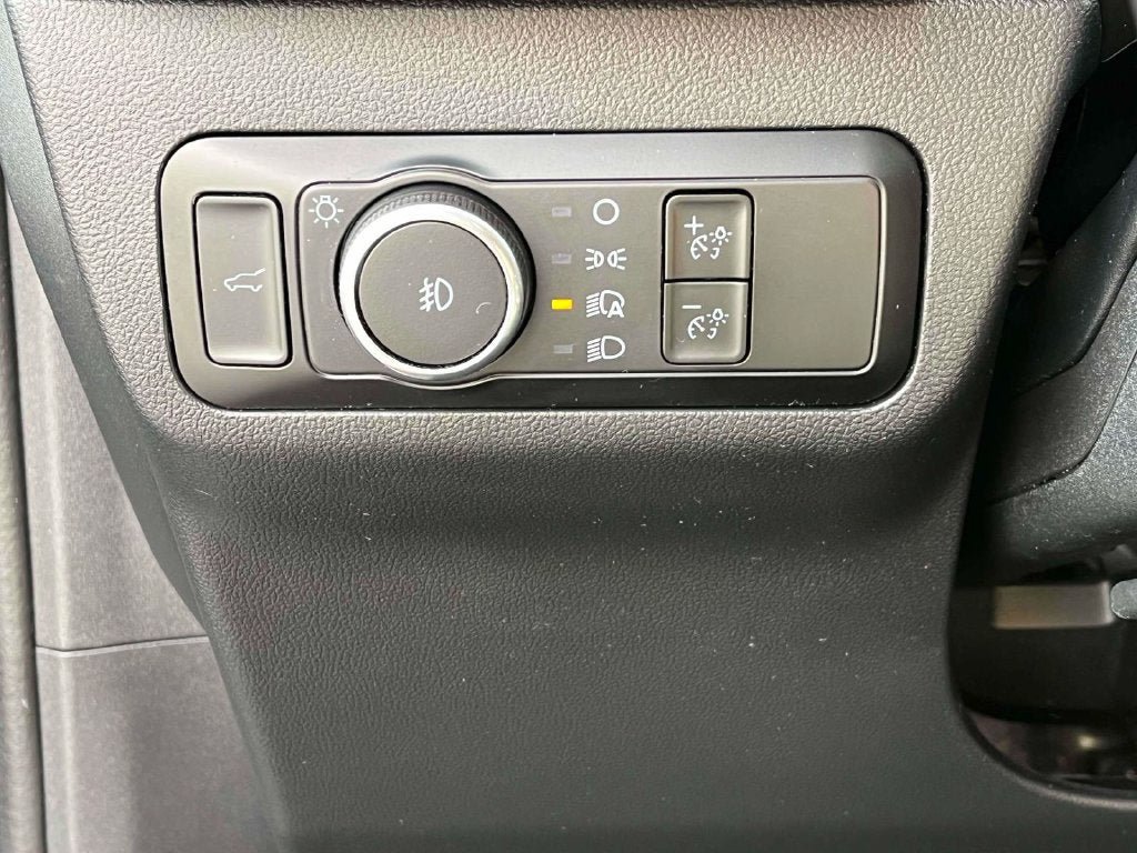 Used 2025 Ford Escape ST-Line Select AWD/4WD image 30