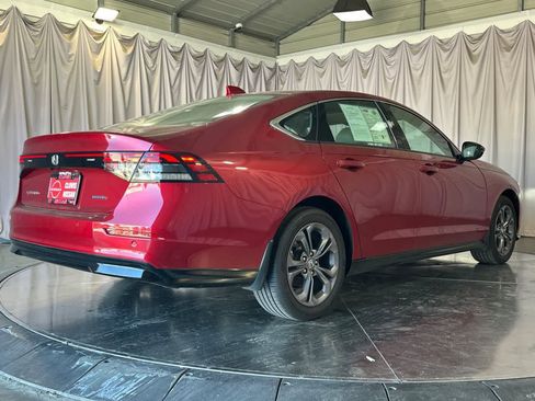 Used 2024 Honda Accord EX-L image 3