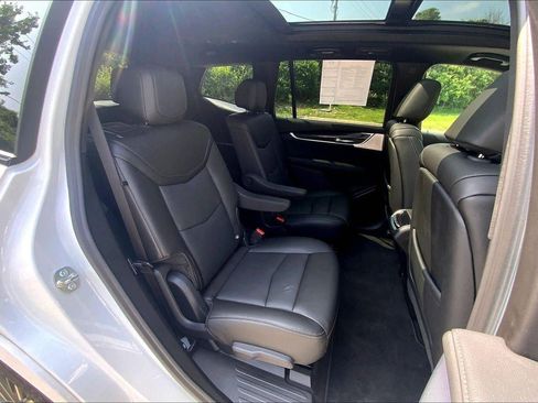 Certified 2025 Cadillac XT6 Sport w/ Technology Package AWD/4WD image 24