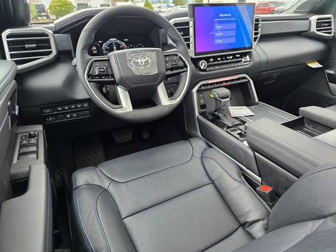 New 2025 Toyota Tundra Platinum image 22
