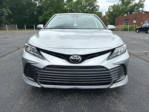 Used 2024 Toyota Camry LE AWD/4WD image 12