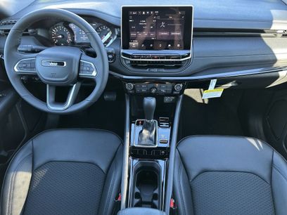 New 2026 Jeep Compass Latitude