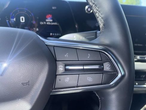 Used 2025 Chevrolet Equinox LT FWD image 15