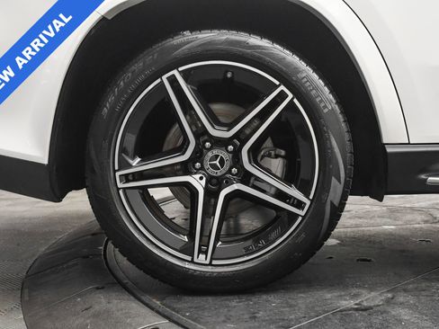 Used 2024 Mercedes-Benz GLS 450 4MATIC image 35