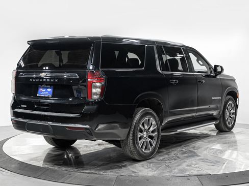 Used 2023 Chevrolet Suburban LS AWD/4WD image 7