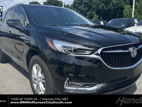 Used 2021 Buick Enclave Essence w/ Sound and Sites Package FWD image 1