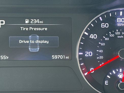 Used 2023 Kia Forte LXS image 27