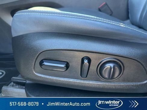 Used 2020 Buick Enclave Essence w/ Sound and Sites Package image 30