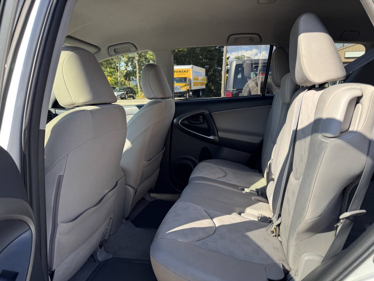 Used 2012 Toyota RAV4 FWD w/ Value Pkg image 24