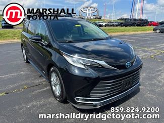 Used 2021 Toyota Sienna Limited AWD/4WD video 1