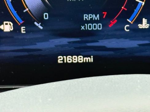 Used 2026 Chevrolet Traverse LT w/ Driver Confidence Package FWD image 9