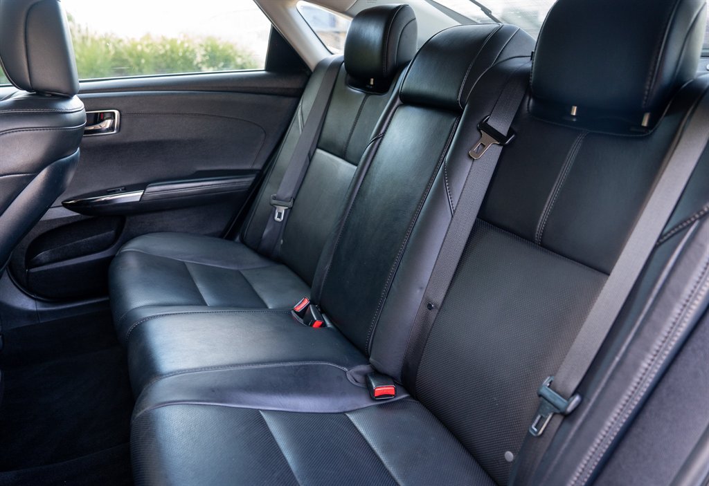 Used 2016 Toyota Avalon Limited w/ Toyota Safety Sense Package FWD image 29