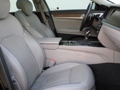 Used 2015 Hyundai Genesis 3.8 w/ Option Group 04 image 10