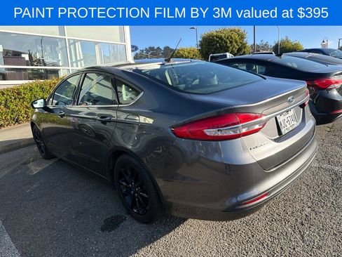 Used 2017 Ford Fusion SE w/ Fusion SE Technology Package FWD image 5