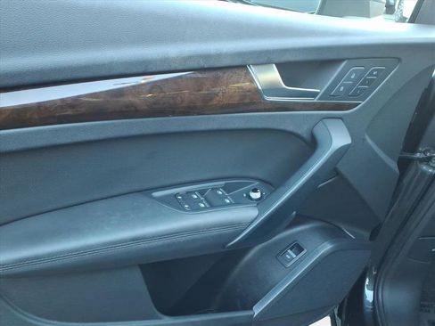 Used 2019 Audi Q5 2.0T Premium Plus w/ Premium Plus Package image 6