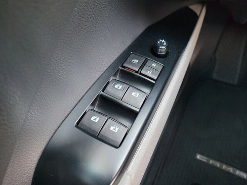 Certified 2020 Toyota Camry LE image 20