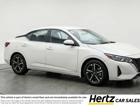 Used 2025 Nissan Sentra SV image 1