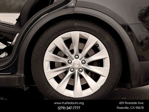 Used 2016 Tesla Model X 75D image 22