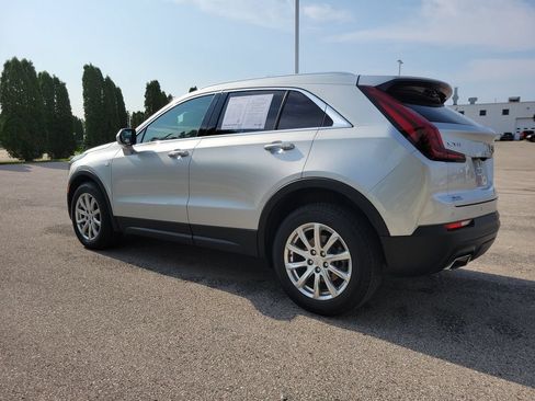 Certified 2022 Cadillac XT4 Luxury w/ Cold Weather Package FWD image 3