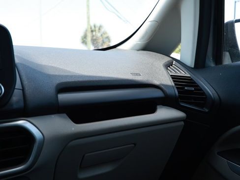 Used 2021 Ford EcoSport S FWD image 21