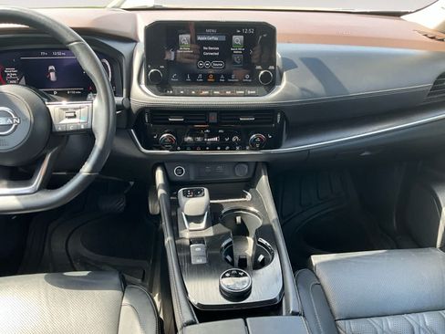 Used 2023 Nissan Rogue Platinum w/ Platinum Premium Package AWD/4WD image 11