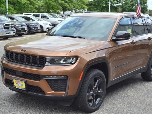 New 2026 Jeep Grand Cherokee Limited AWD/4WD image 4