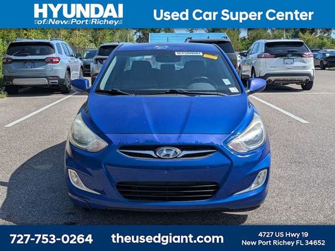 Used 2013 Hyundai Accent GLS w/ Premium Pkg FWD image 8