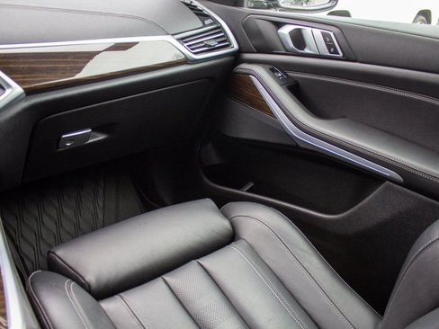 Used 2021 BMW X5 xDrive45e w/ Parking Assistance Package image 20