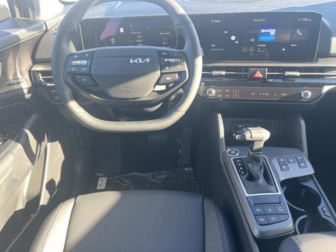 New 2026 Kia Sportage SX AWD/4WD image 12