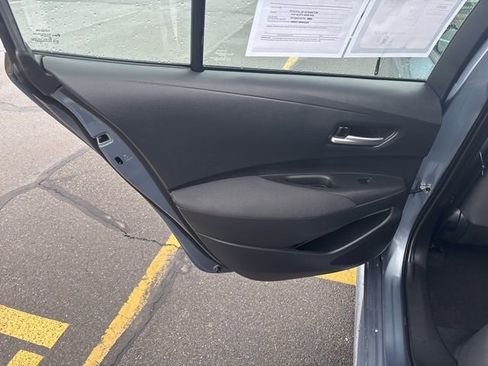 Used 2021 Toyota Corolla LE w/ Carpet Mat Package (TMS) image 20