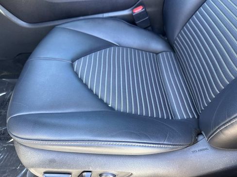 Used 2022 Toyota Highlander XSE image 29