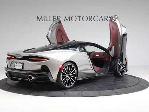 Used 2023 McLaren GT image 17