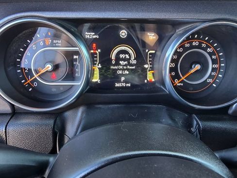 Certified 2023 Jeep Gladiator Mojave w/ LED Lighting Group AWD/4WD image 13