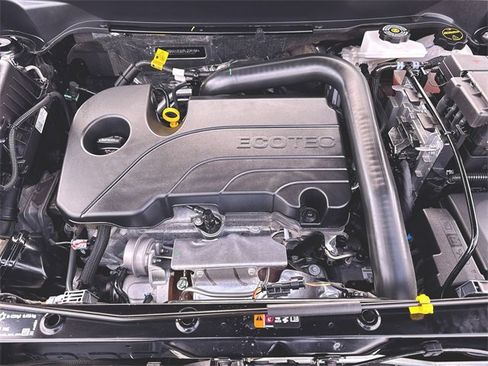 Used 2024 Chevrolet Equinox LT image 28