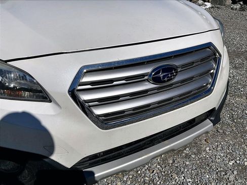 Used 2017 Subaru Outback 3.6R Limited image 24