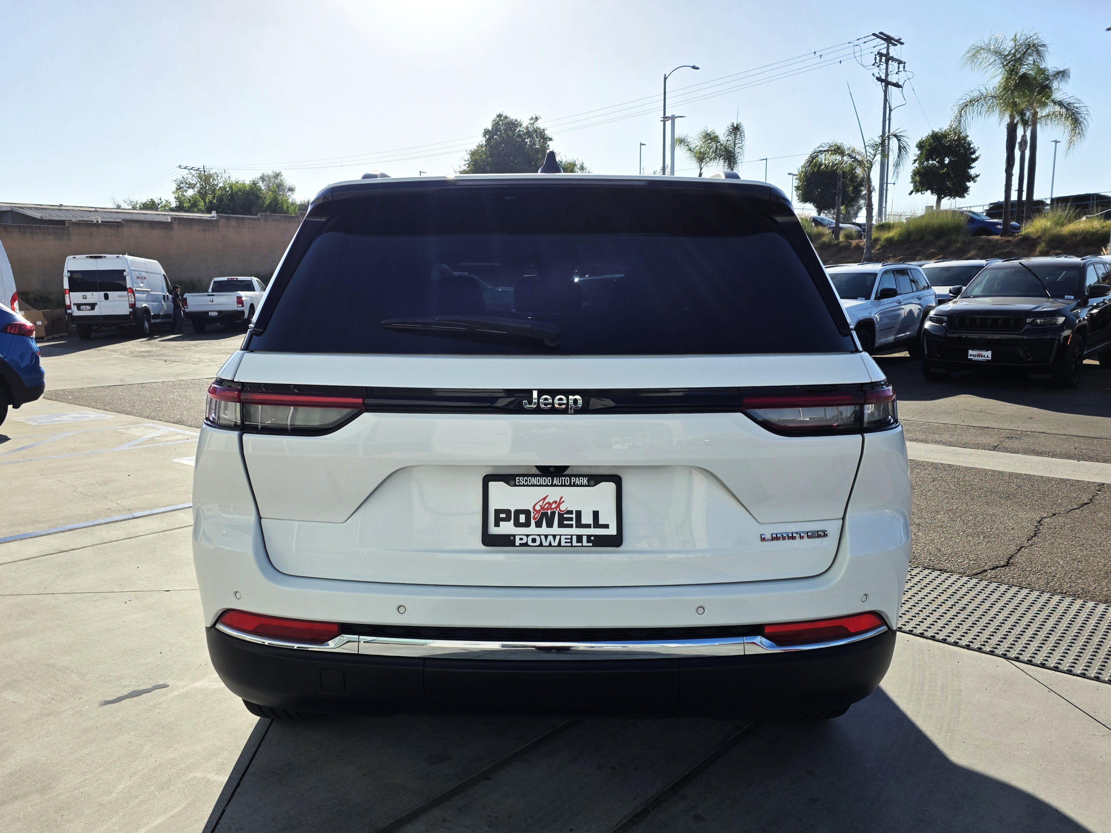 Used 2022 Jeep Grand Cherokee Limited RWD image 4