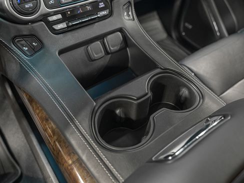 Used 2019 Chevrolet Tahoe LT image 23