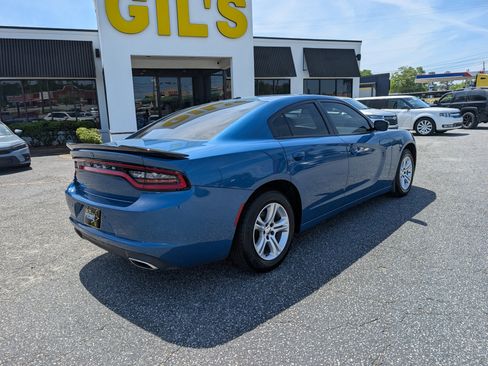 Used 2021 Dodge Charger SXT w/ Leather Interior Group image 5