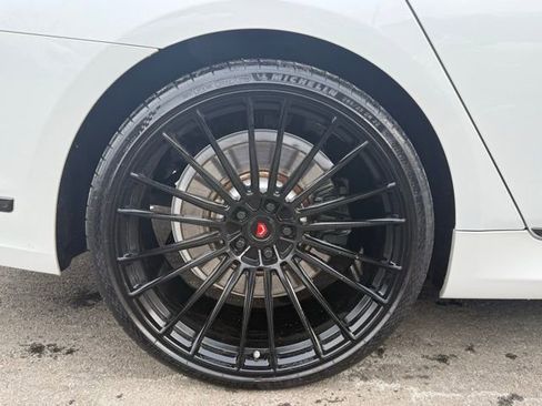 Used 2022 BMW 750i xDrive w/ Autobahn Package image 21