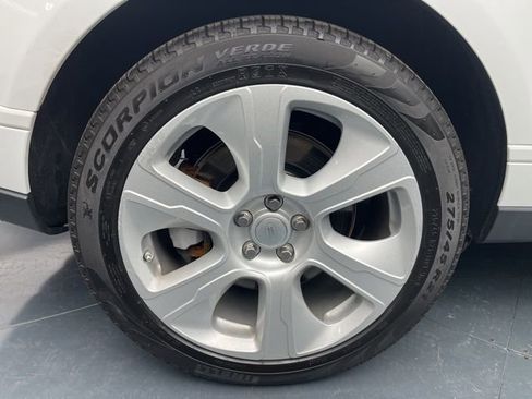 Used 2020 Land Rover Range Rover HSE image 20