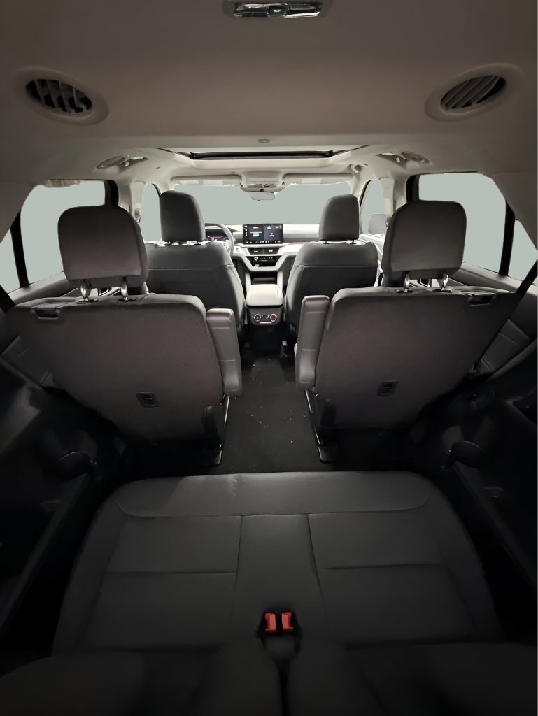 New 2026 Ford Explorer Active w/ Active Comfort Package AWD/4WD image 29